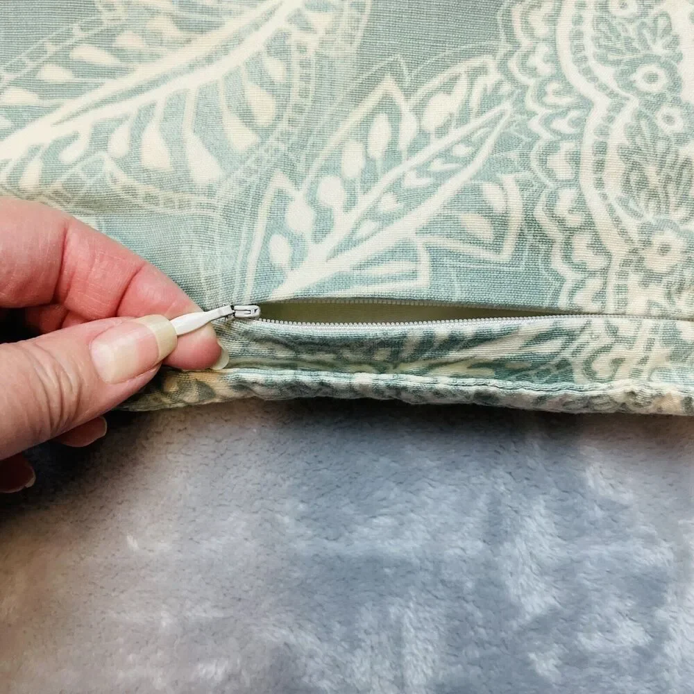 Pottery‎ Barn Boho Chic Accent Pillow Cover 23x24 Green Paisley Zipper Closure